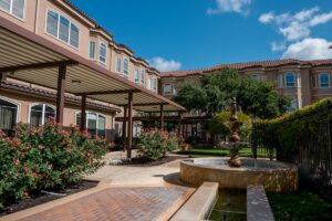 Outdoor courtyard at The Hampton at Meadow Place
