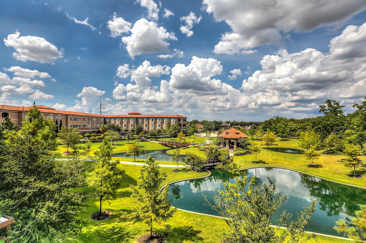 Hamptons at meadows place Texas